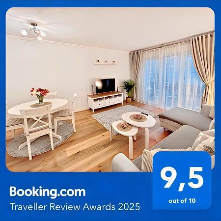 Apartamentos Prestige Suites Malaga III エクステリア 写真