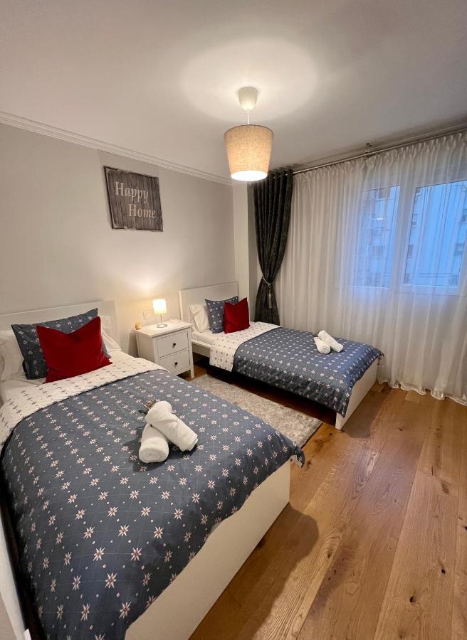 Apartamentos Prestige Suites Malaga III エクステリア 写真