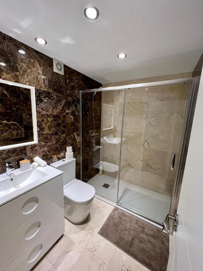 Apartamentos Prestige Suites Malaga III エクステリア 写真