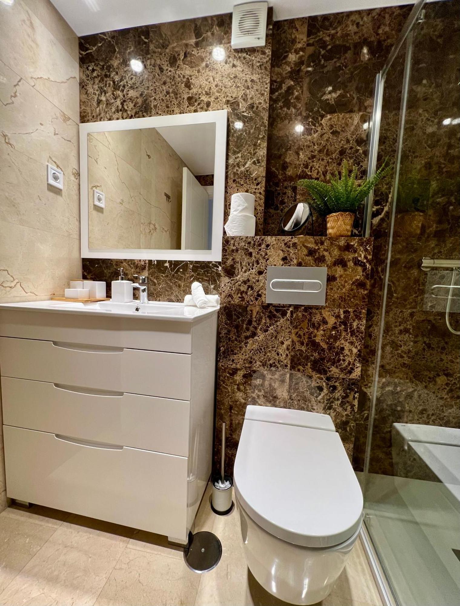 Apartamentos Prestige Suites Malaga III エクステリア 写真